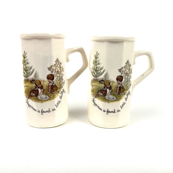 HOLLY HOBBIE Salt & Pepper Shakers Set VTG 70s Ceramic Collectible Handles - Picture 1 of 9